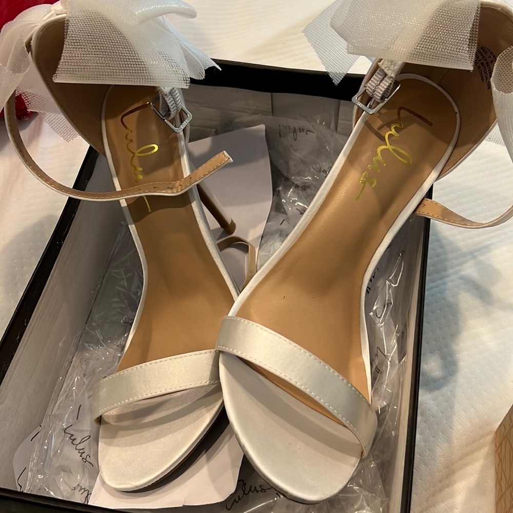 Bride heels satin 7.5